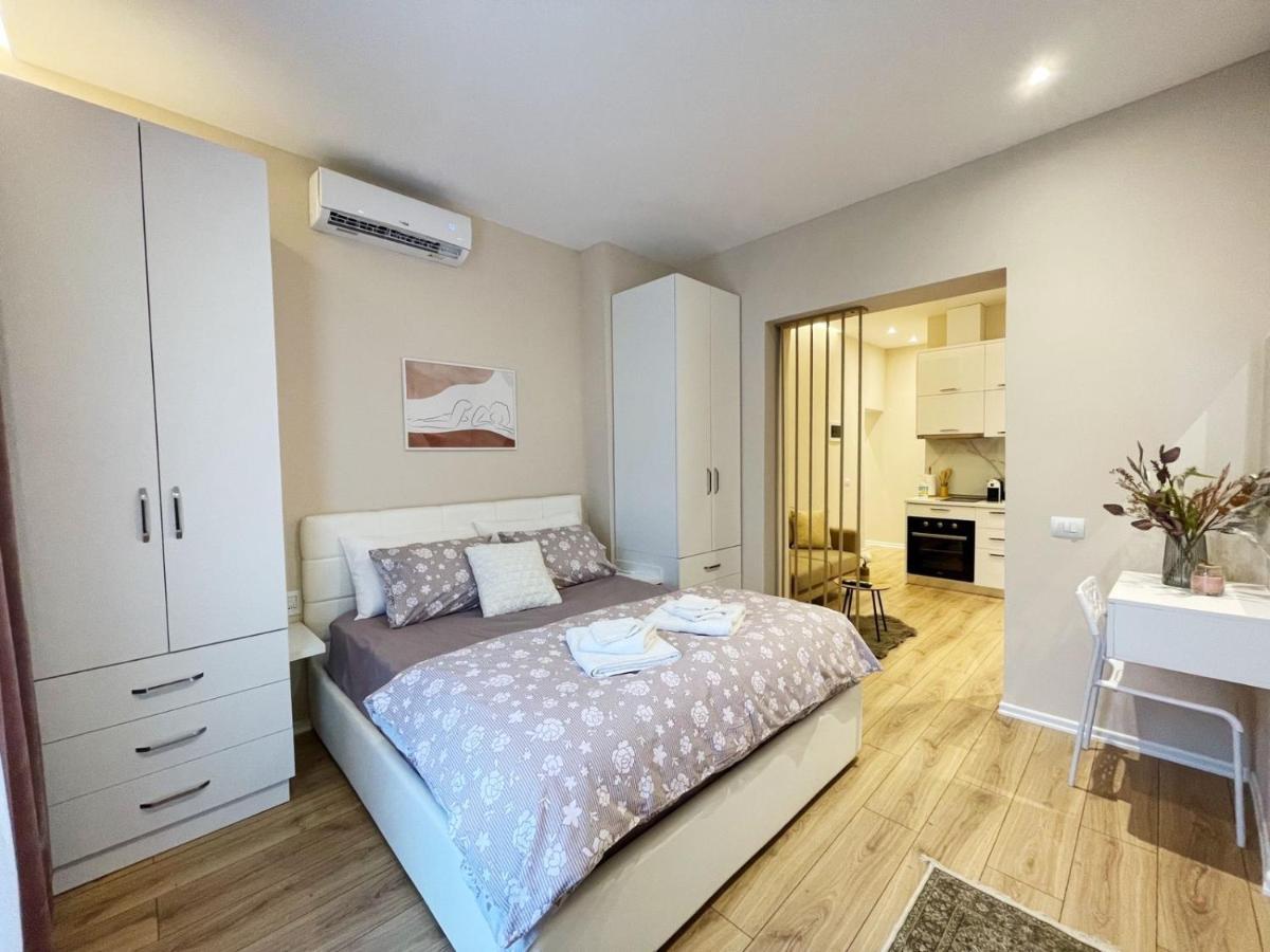 Aj Apartments, Hidden Gem In The Heart Of ติรานา ภายนอก รูปภาพ
